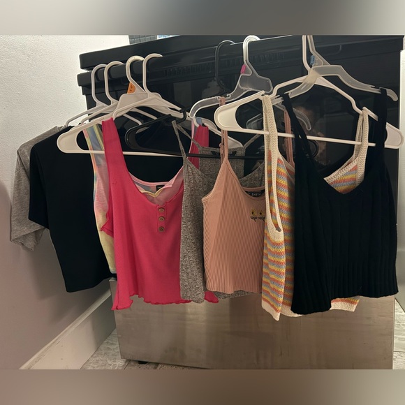 8 Women’s SHEIN Crop Tops- Size S - Picture 4 of 6
